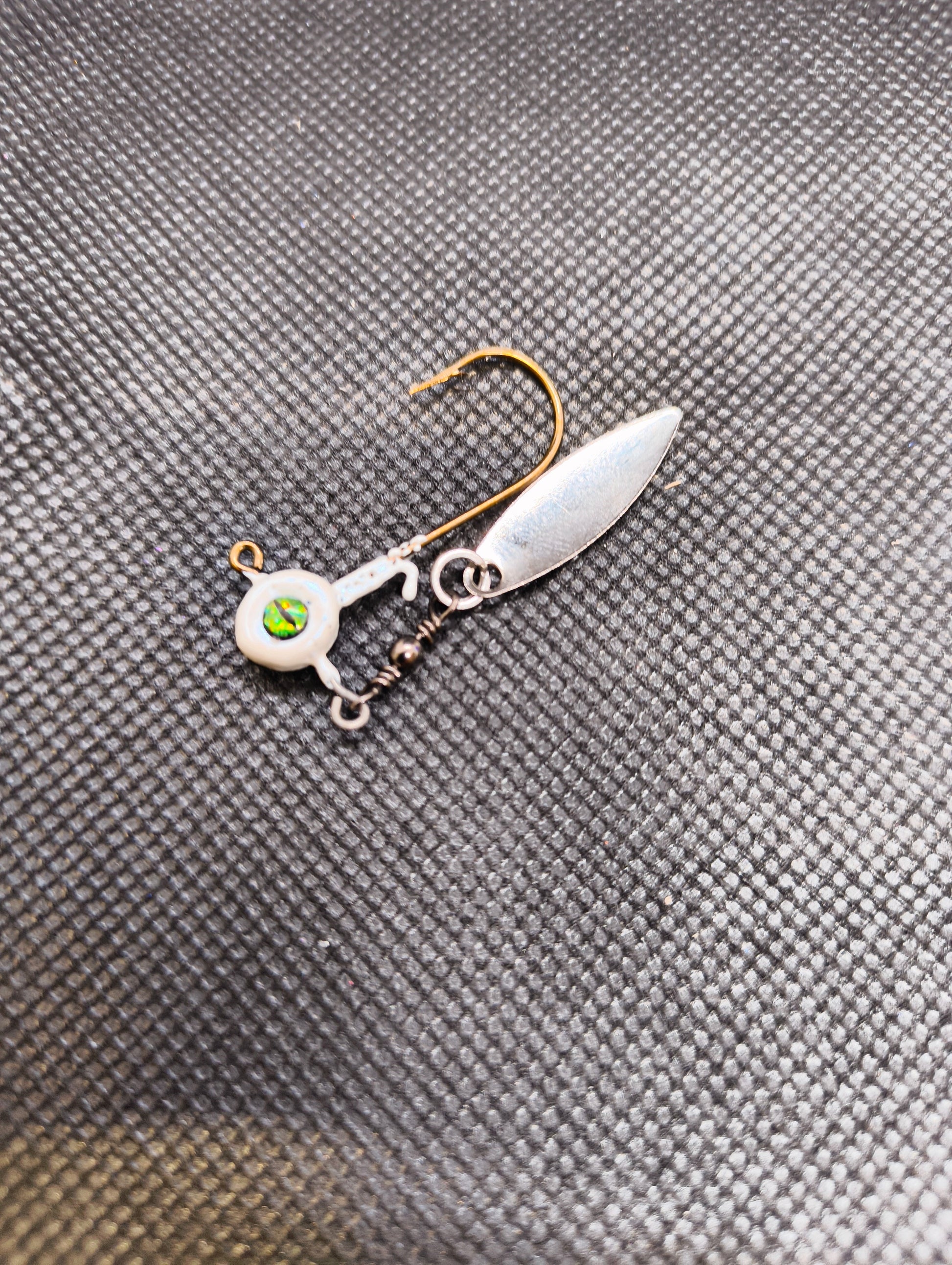 Limestone Softbaits Jiggskalle underspin fishing lure with realistic fish design and spinning blade for freshwater or saltwater fishing.