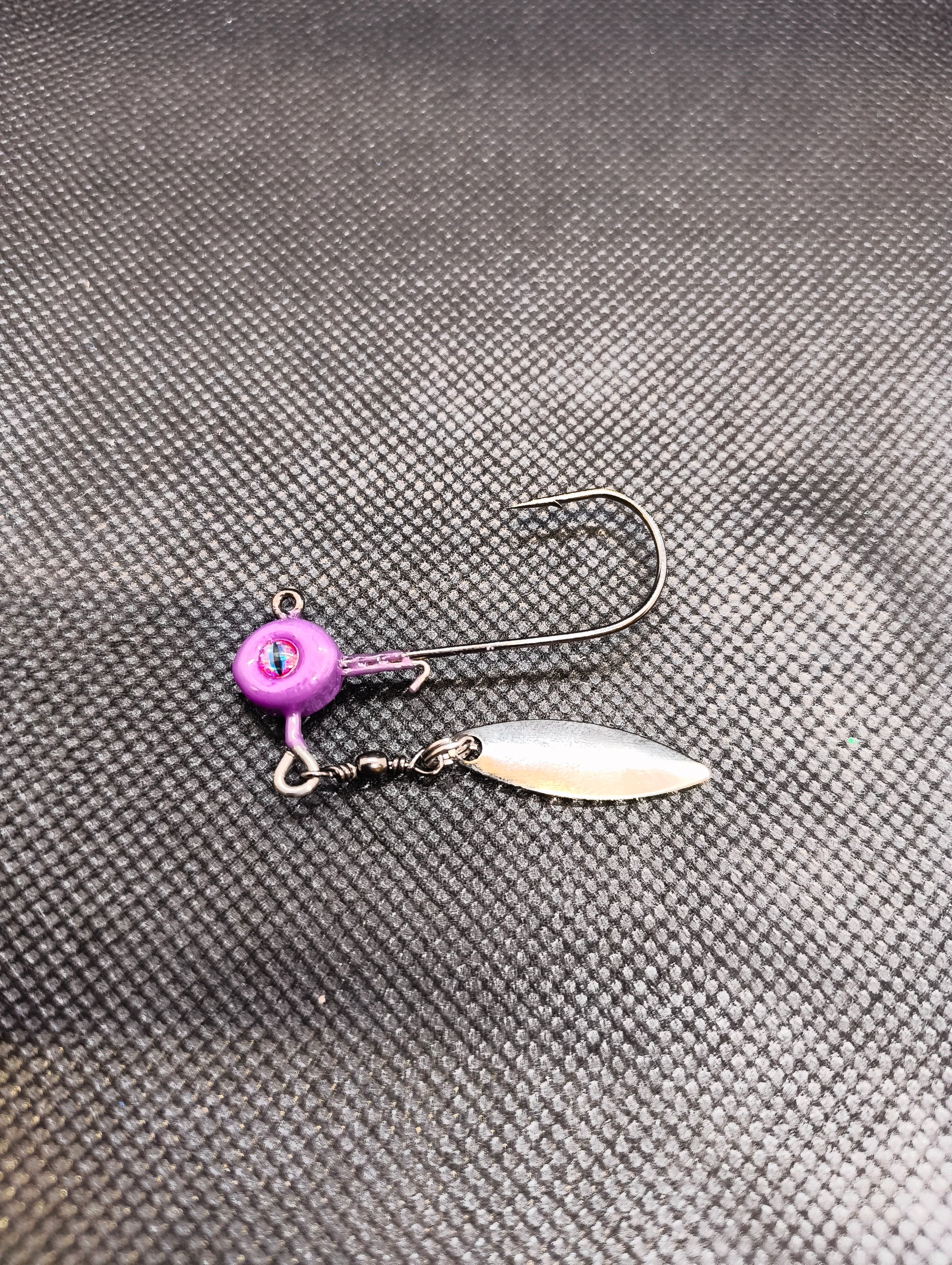 Limestone Softbaits Jiggskalle underspin fishing lure with a sleek design and spinning blade for freshwater and saltwater fishing.