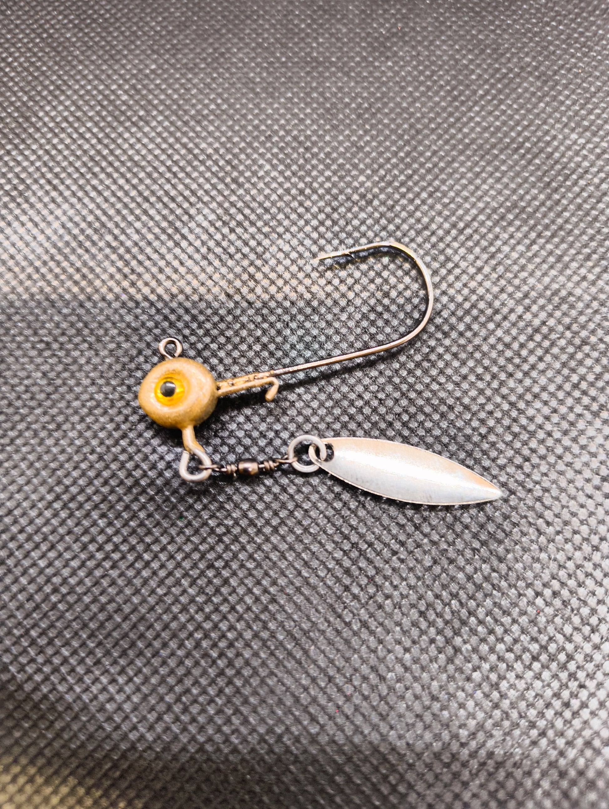 Limestone Softbaits Jiggskalle underspin fishing lure with realistic soft plastic bait and spinning head for freshwater fishing.